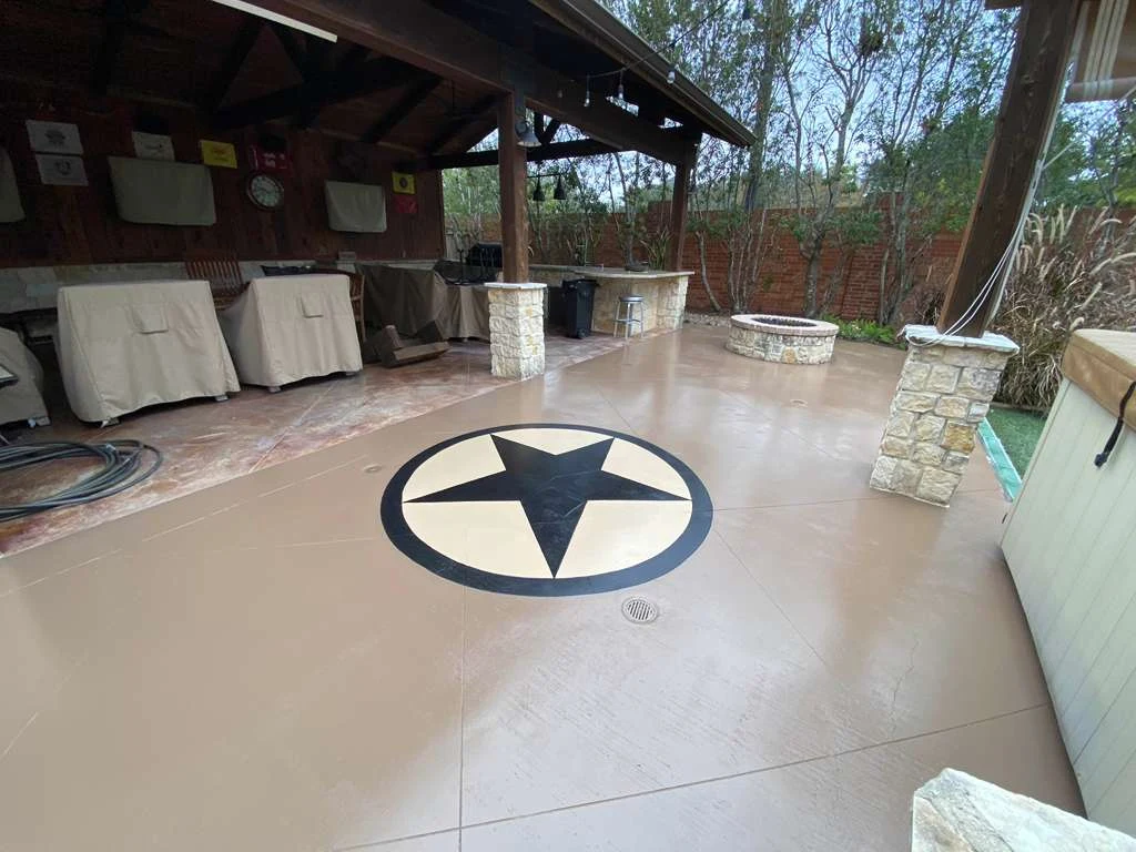 Covered patio with a compass inlay